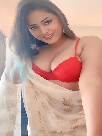 Mature call girls in Udaipur